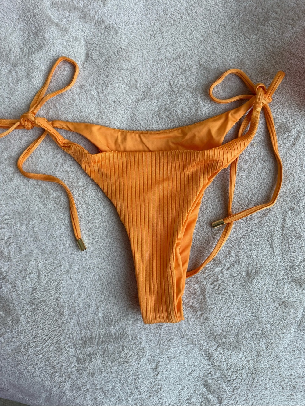 Monday Swimwear clementine Ribbed Underwire Bikini Top and side tie bottom - Picture 7 of 8